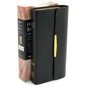 NKJV Classic Companion Bible, Bonded Leather Black, with snap-flap